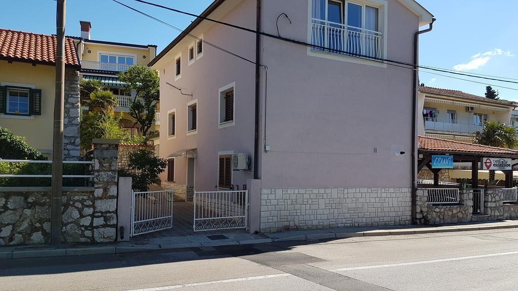 Apartman Sevilya Kostrena Exteriér fotografie